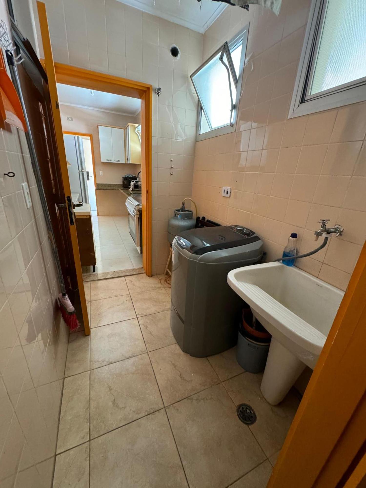 Enseada Apartamento *